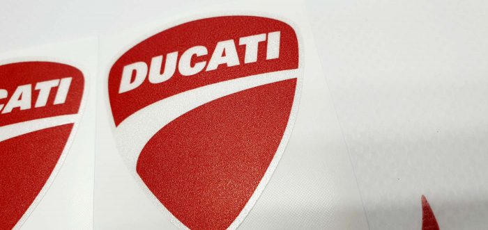 Комплект наклеек Ducati белый металлик с красным