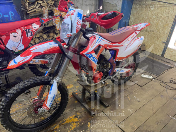 Комплект наклеек на мотоцикл BSE-RTC-300R-2020 FANTA — изображение 2