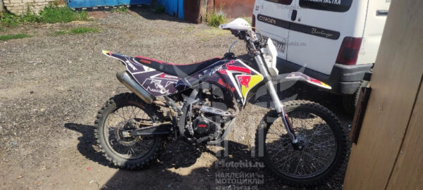 Комплект наклеек на мотоцикл Irbis TTR Cross 250-Red-Bull — изображение 3
